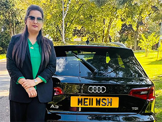 Mehwish Chishti with the number plate ME11 WSH